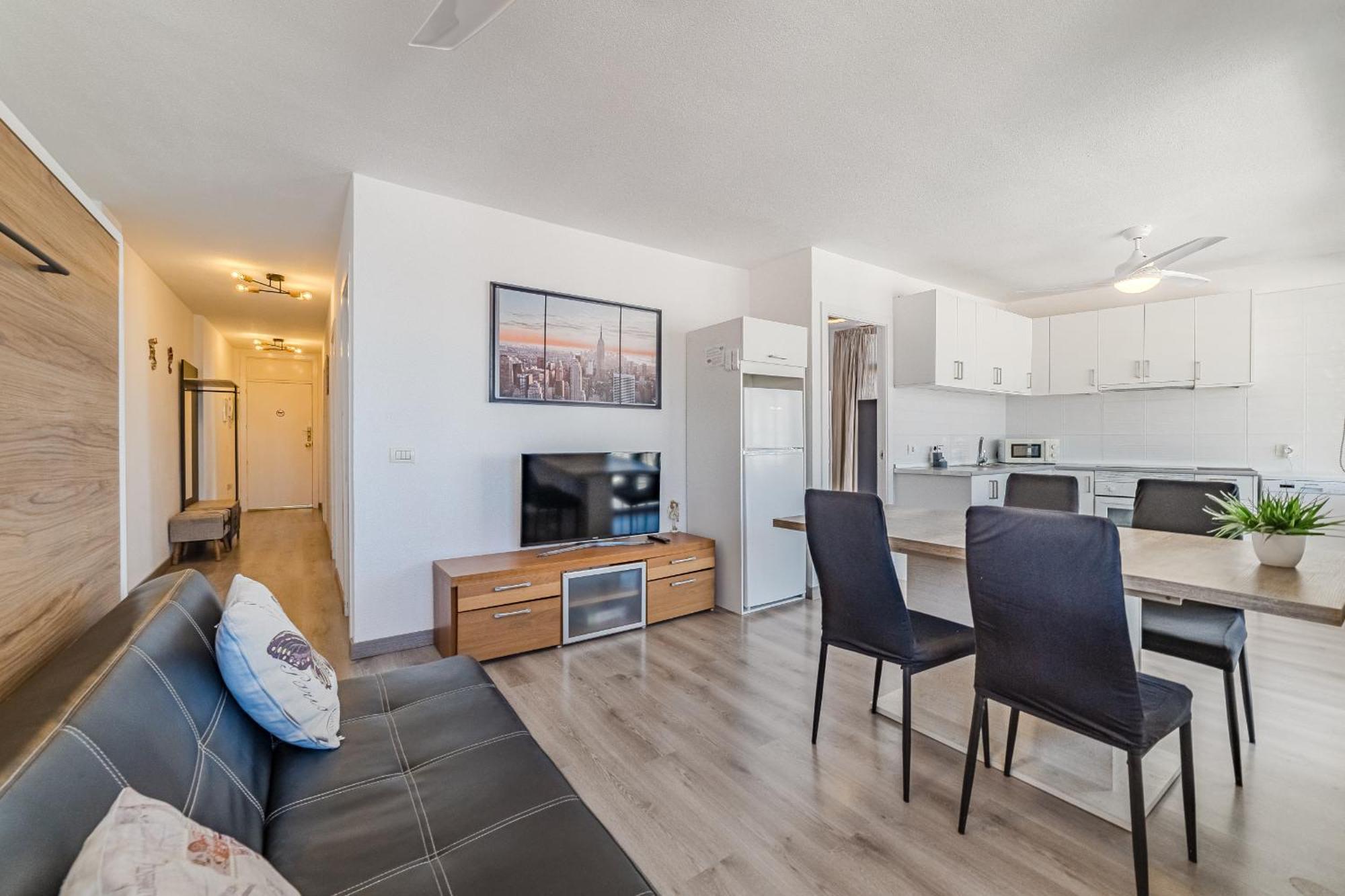 Family Apartment With 3 Bedrooms And Balcony Near Los Gigantes And Ocean بويرتو دي سانتياغو المظهر الخارجي الصورة