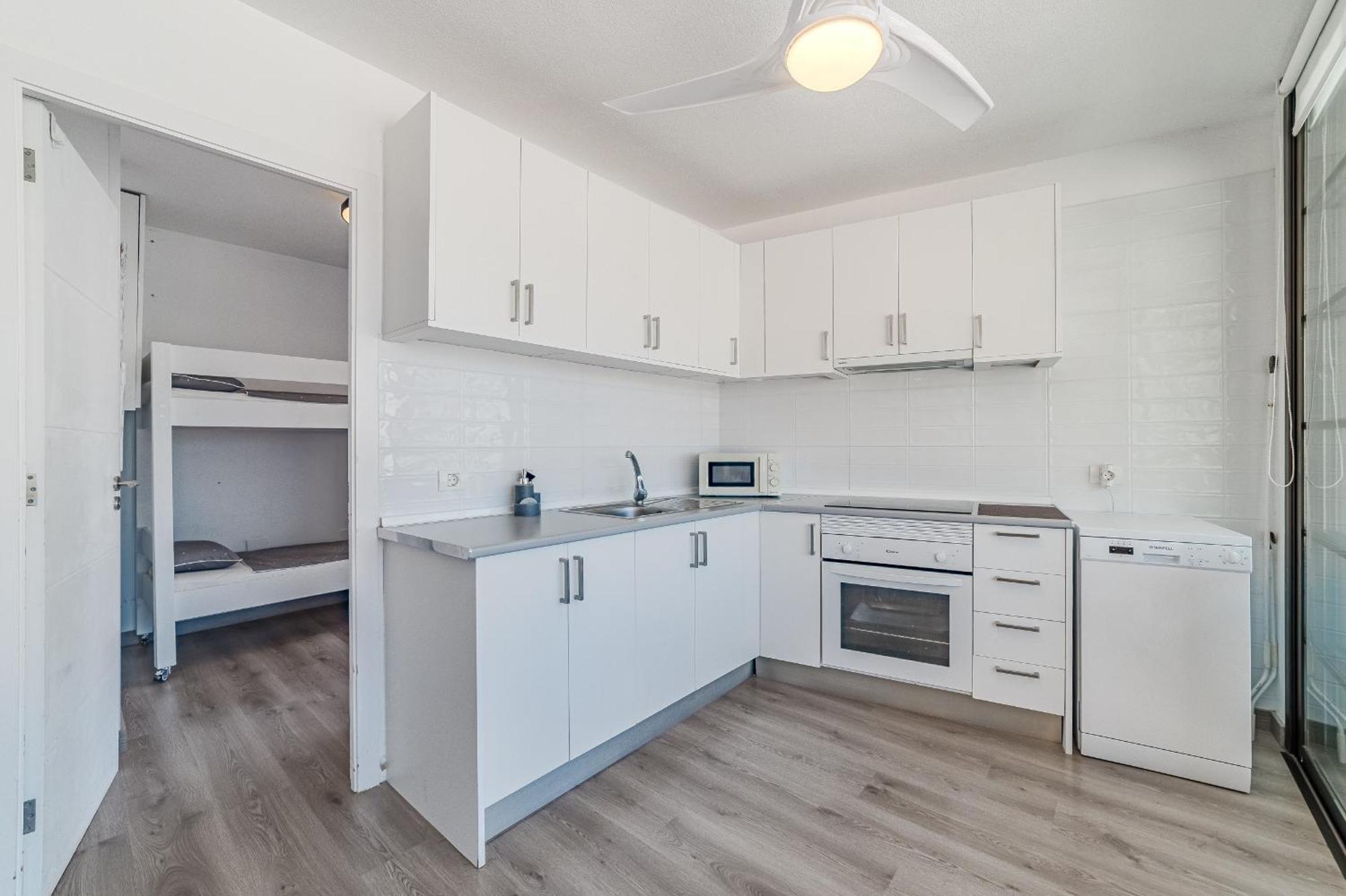 Family Apartment With 3 Bedrooms And Balcony Near Los Gigantes And Ocean بويرتو دي سانتياغو المظهر الخارجي الصورة