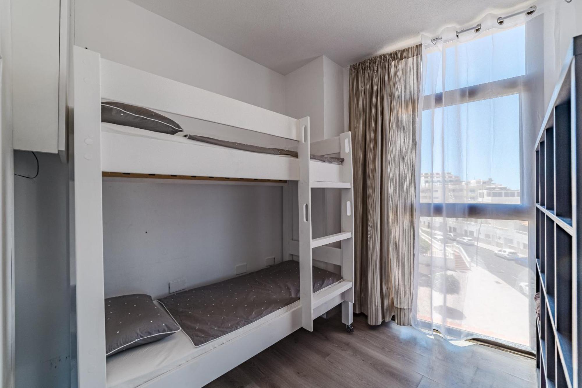 Family Apartment With 3 Bedrooms And Balcony Near Los Gigantes And Ocean بويرتو دي سانتياغو المظهر الخارجي الصورة